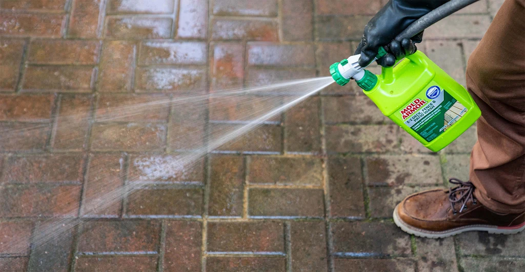 E-Z House Wash